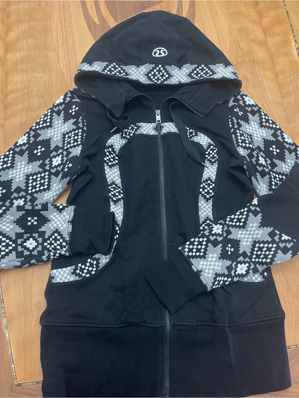 Rare-Lululemon-Black Zip Hoodie with Gray Patterned Accents (Logo on Hood)